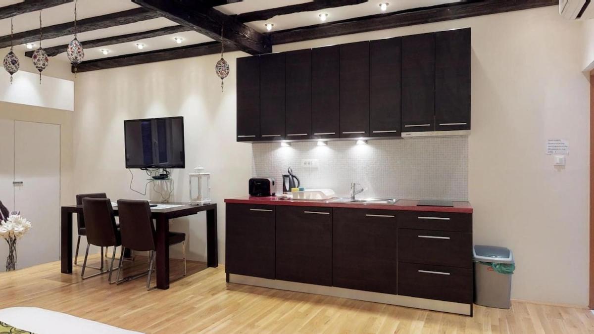 Diocletian Studio Apartments Split Exterior foto