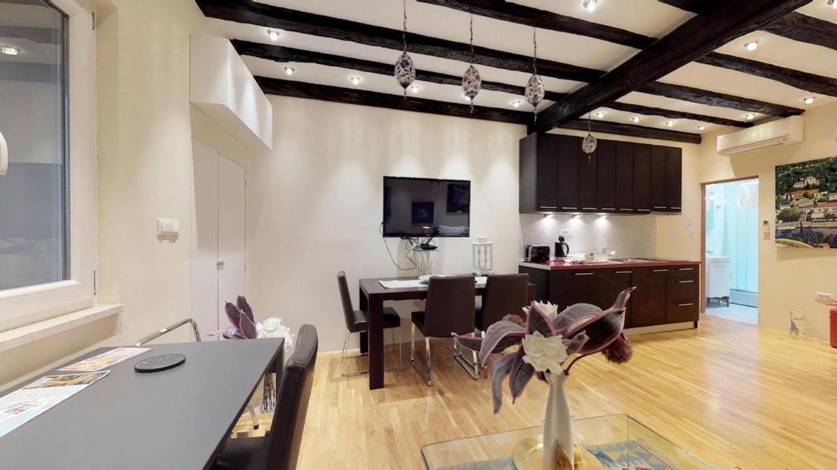 Diocletian Studio Apartments Split Exterior foto
